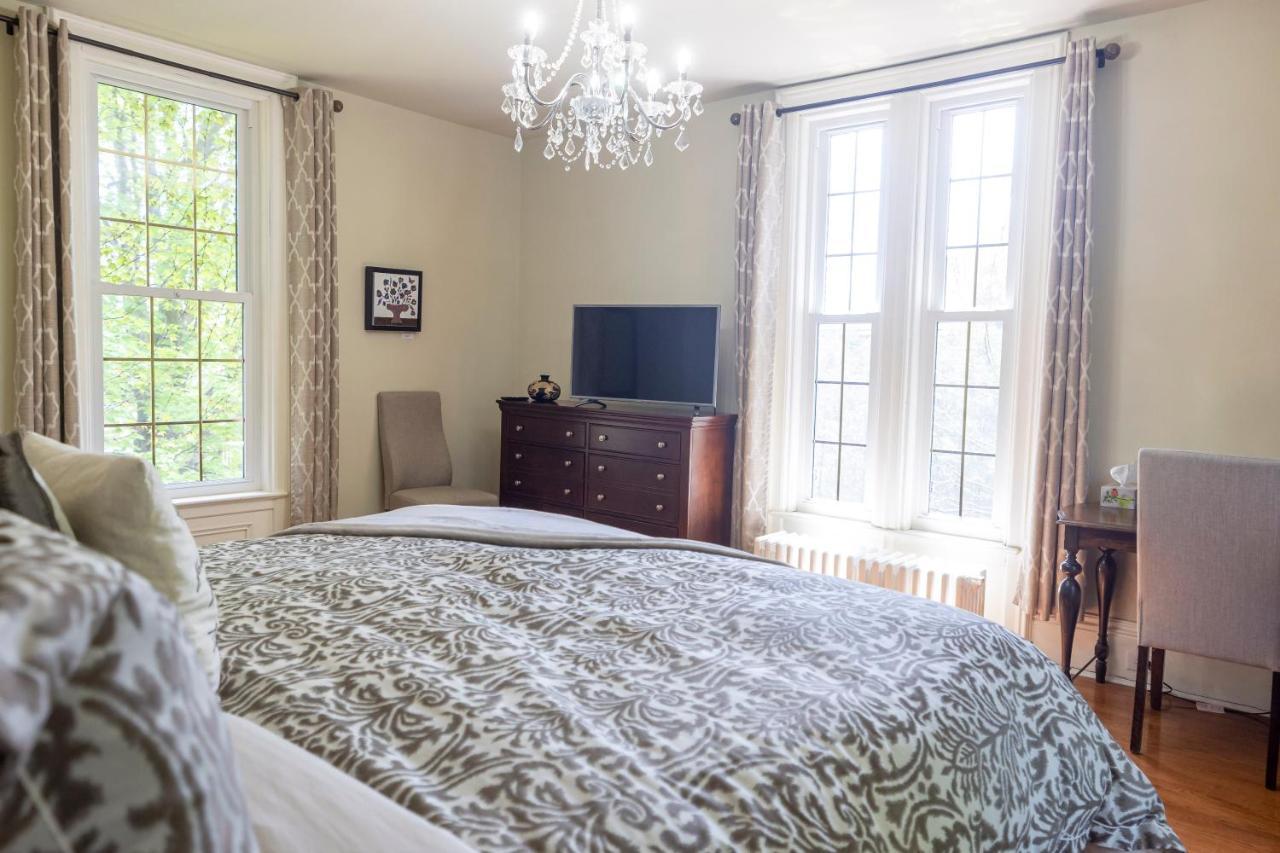 Anneken 1000 Islands B&B Luxury Suites & Spa Brockville Exteriör bild
