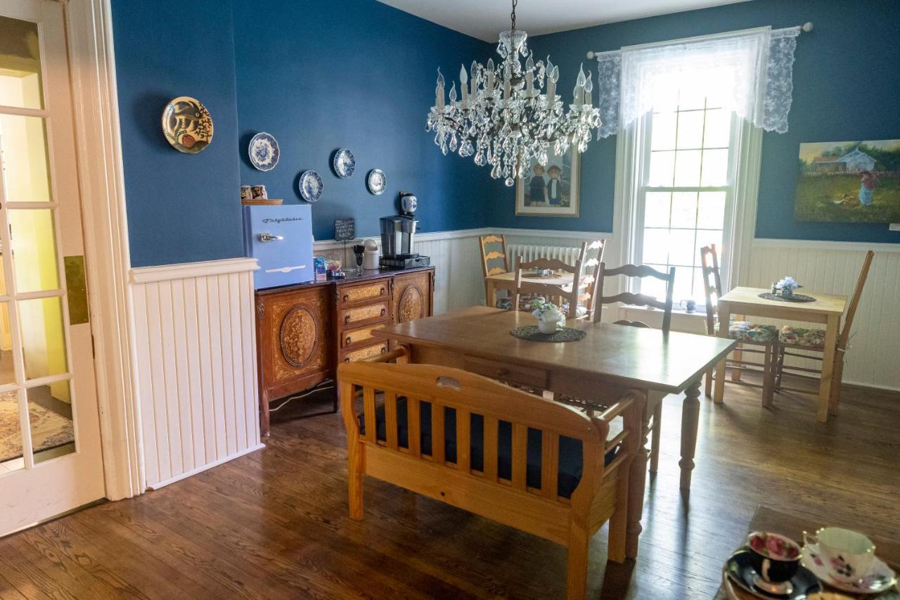 Anneken 1000 Islands B&B Luxury Suites & Spa Brockville Exteriör bild