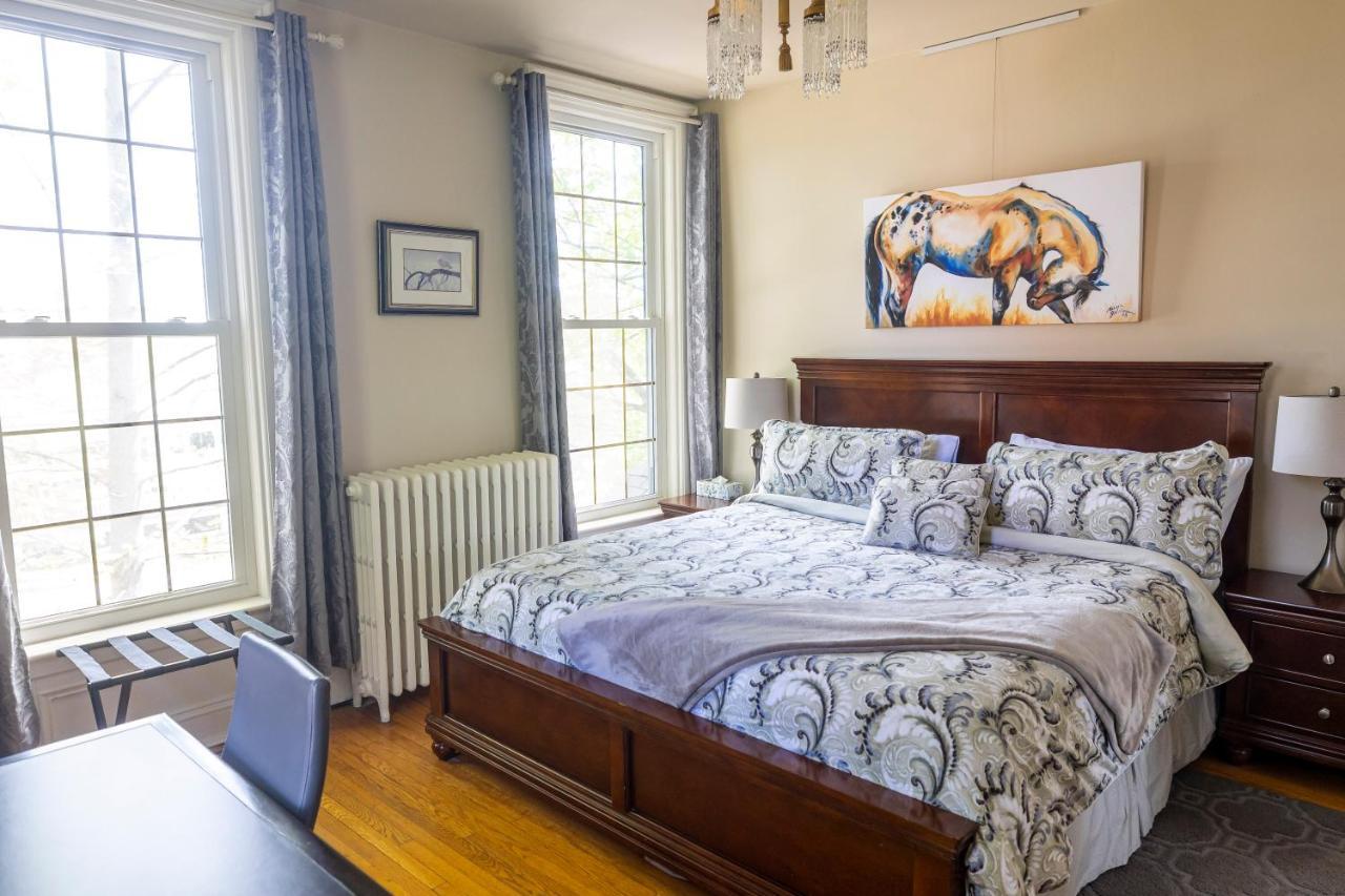 Anneken 1000 Islands B&B Luxury Suites & Spa Brockville Exteriör bild