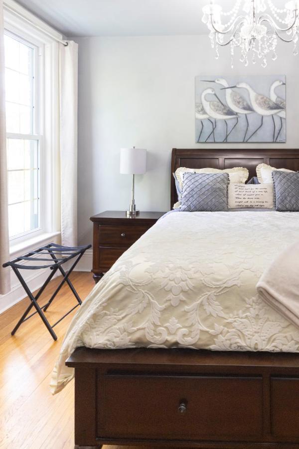 Anneken 1000 Islands B&B Luxury Suites & Spa Brockville Exteriör bild