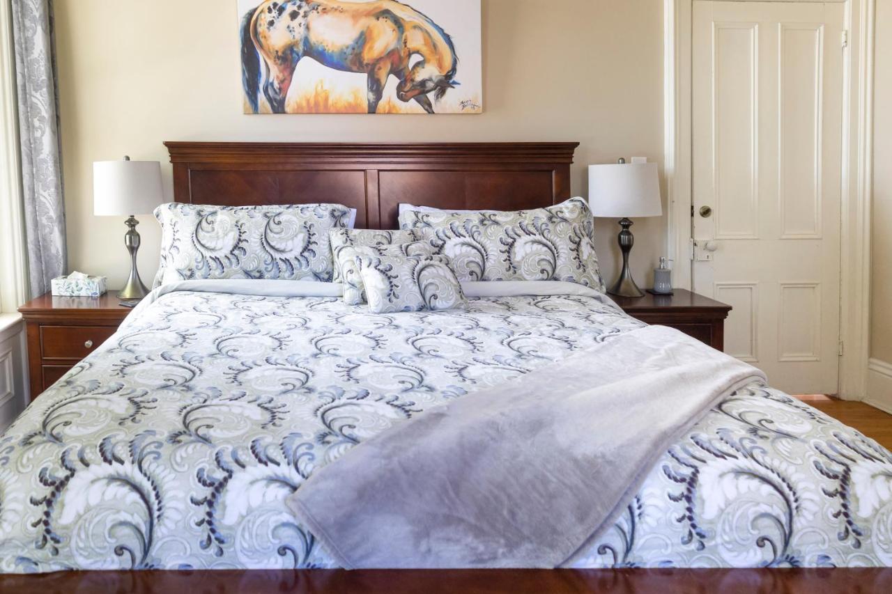Anneken 1000 Islands B&B Luxury Suites & Spa Brockville Exteriör bild